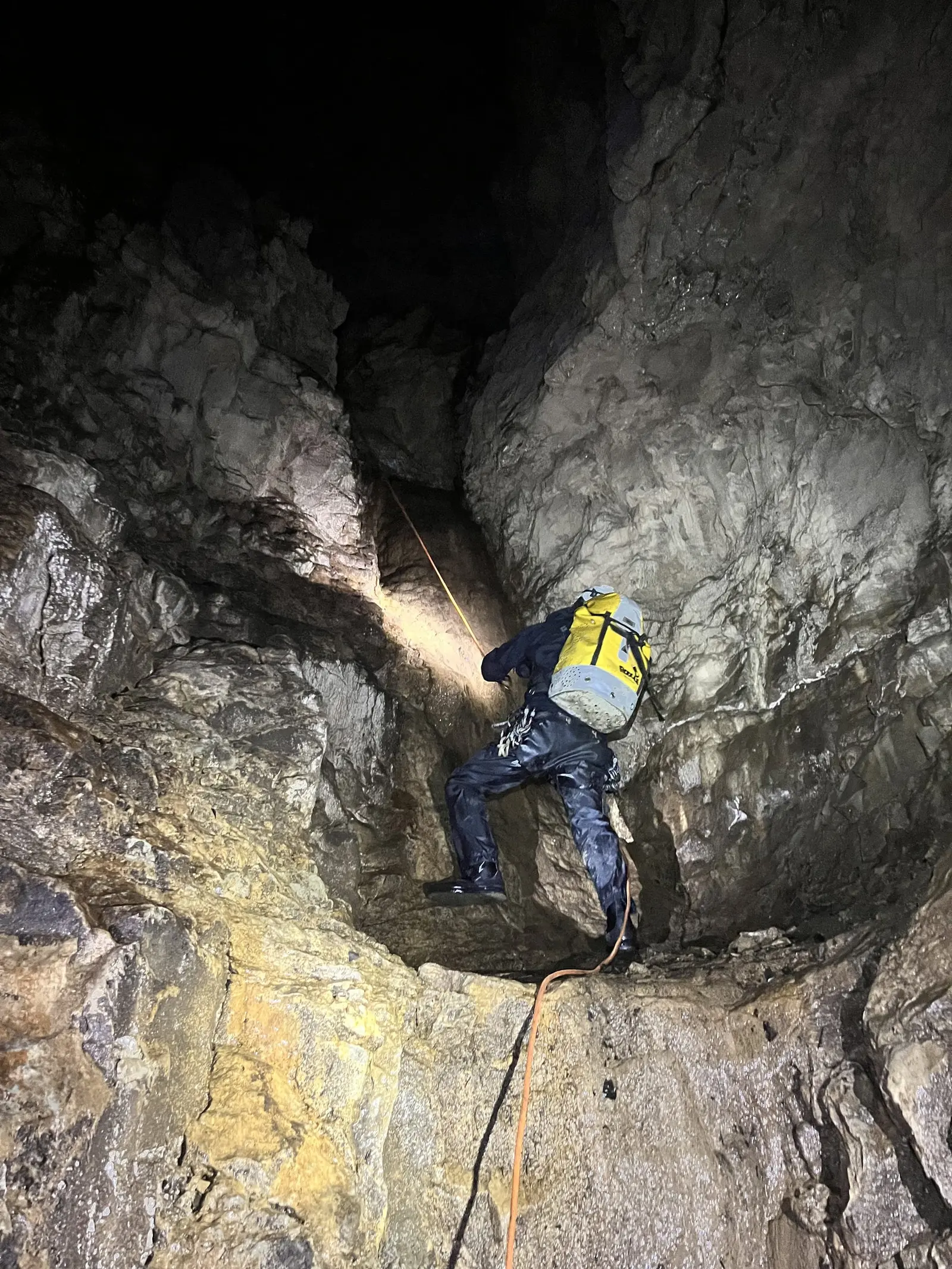 Hubei Canyoning & Caving — canyoning photo 5